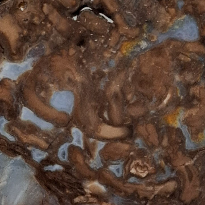 Dalle Lapidaire Calcédoine Opalisée du Haut Forez
