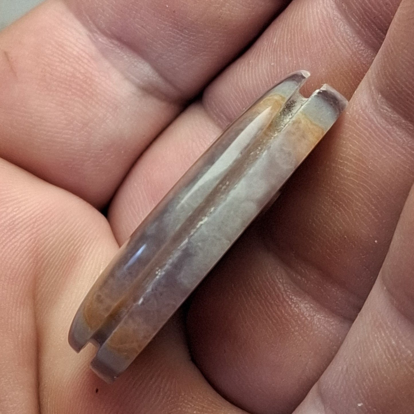 Cabochon agate de chatelperron rainurée