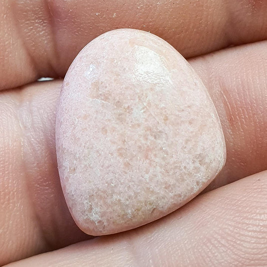 Cabochon thulite de lom