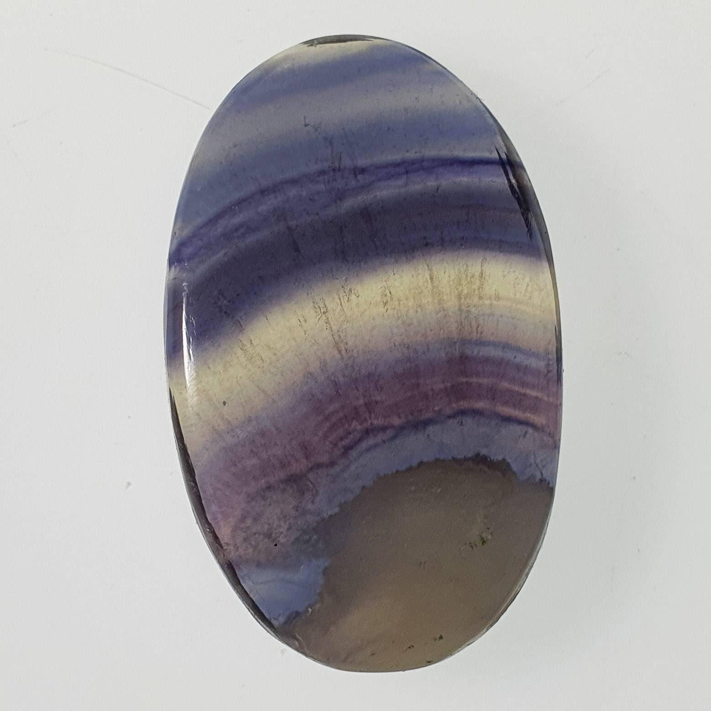 Cabochon fluorite rainurée