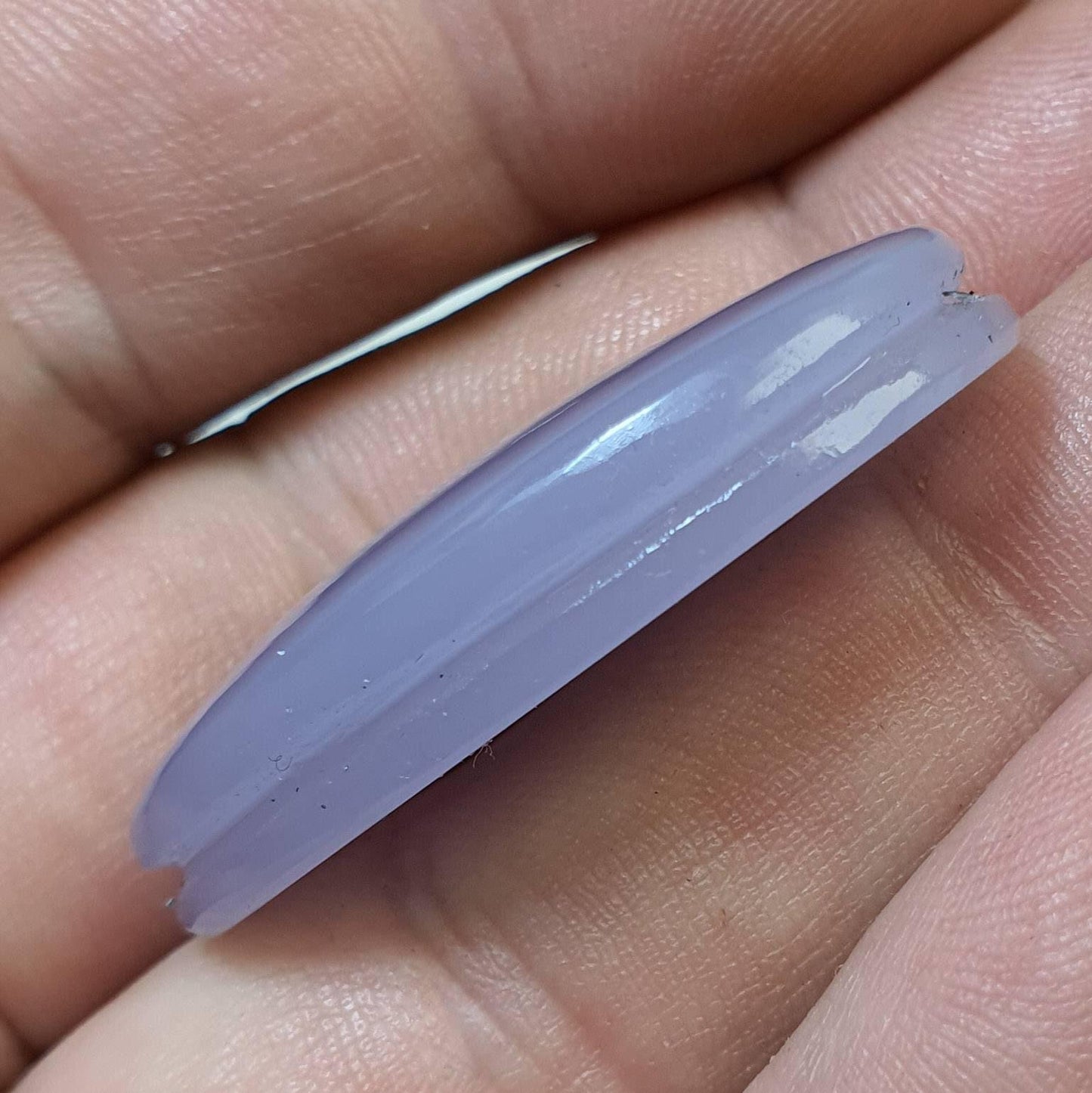 Cabochon fluorite yttrium rainurée