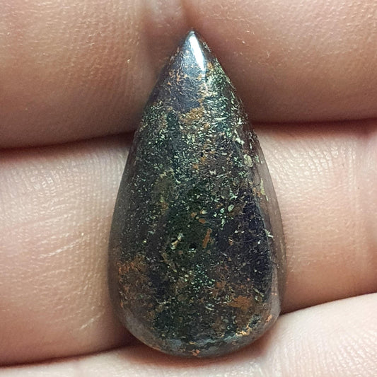 Cabochon cuivre natif à cuprite de bisbee