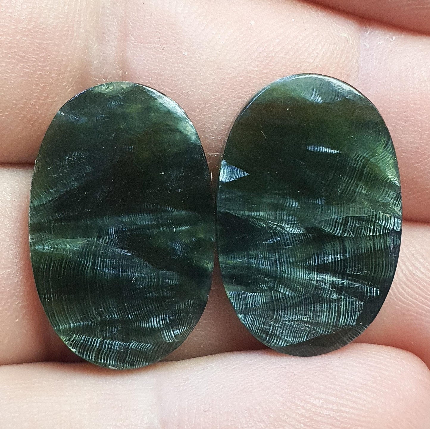 Paire cabochons seraphinite