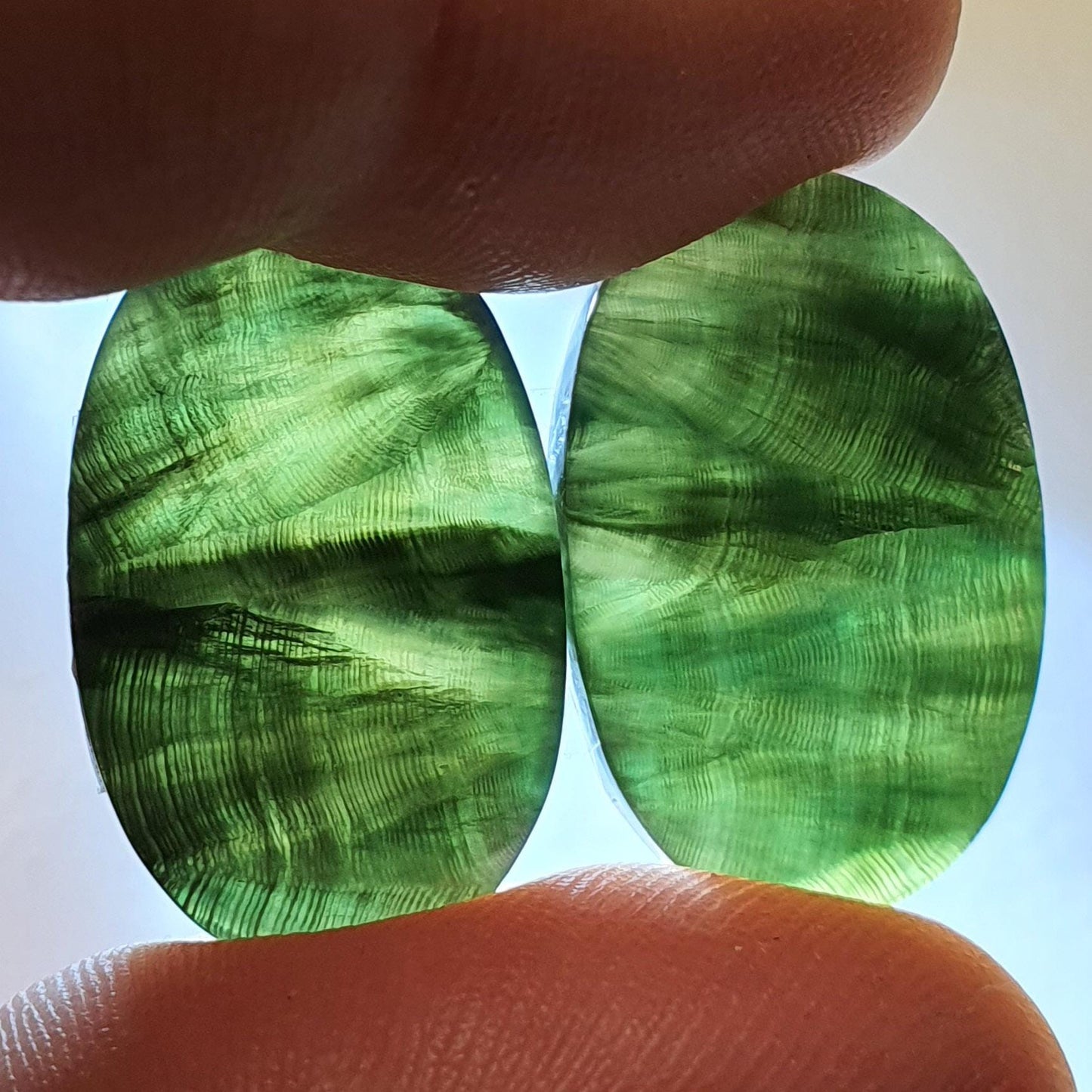 Paire cabochons seraphinite