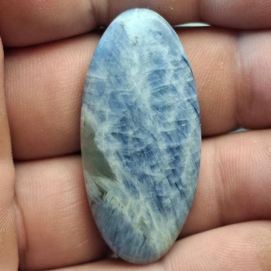 Cabochon Kyanite