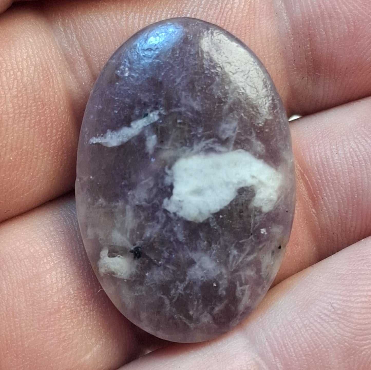 Cabochon Lepidolite Rainurée