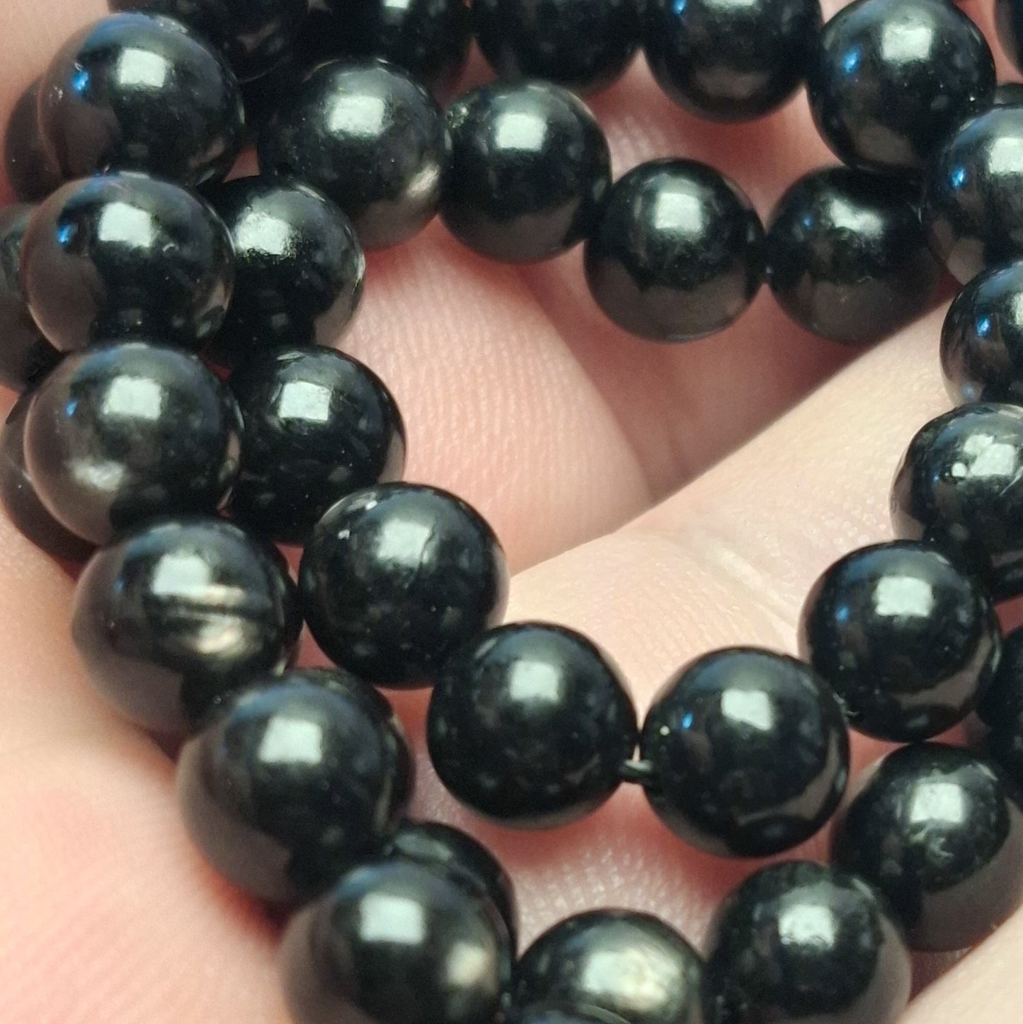 Perles Hypersthene 6mm, Lot de 15 perles rondes naturelles