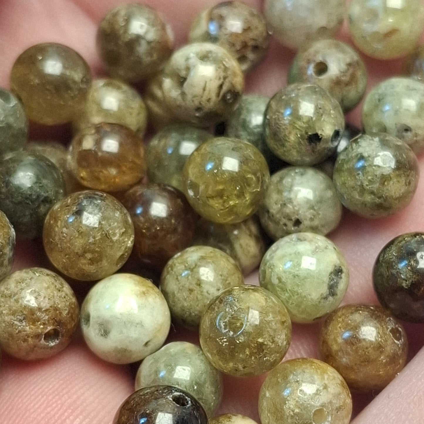 Perles Tsavorite 8mm, Lot de 10 perles rondes naturelles