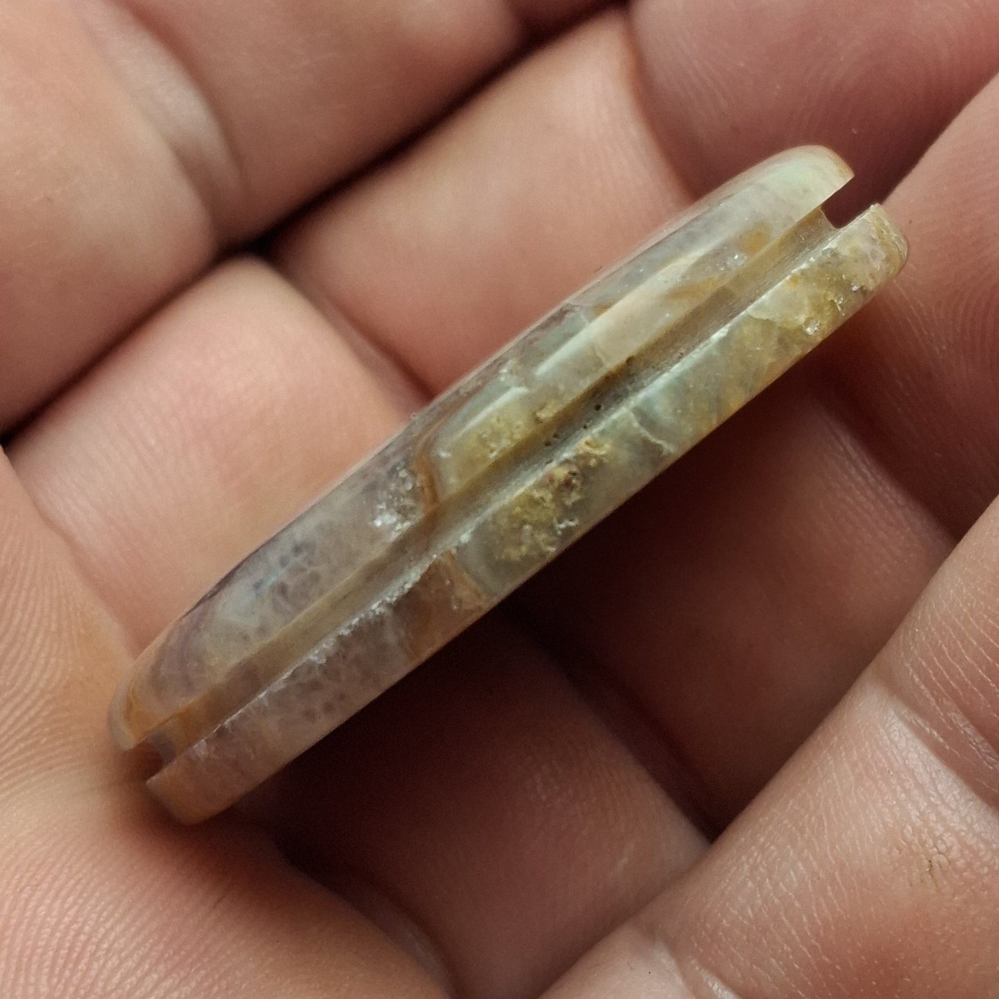 Cabochon agate de chatelperron rainurée