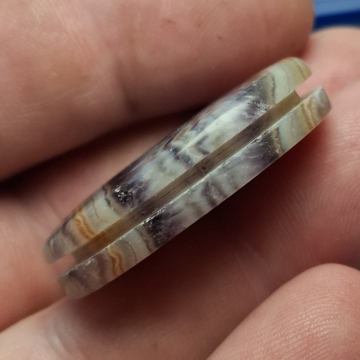 Cabochon agate de chatelperron rainurée