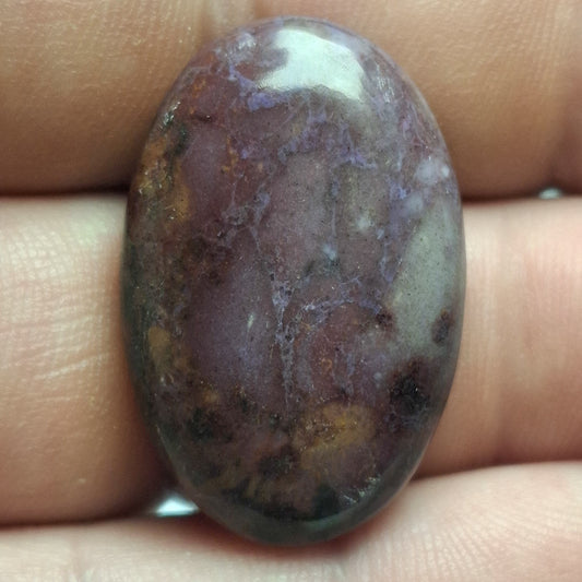 Cabochon Jadeite Violette