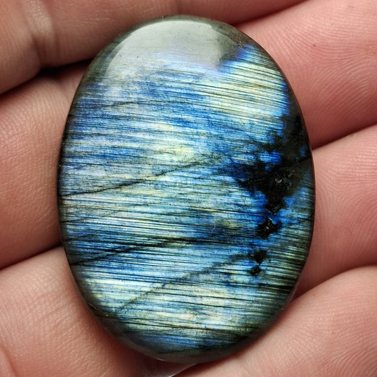 Cabochon labradorite